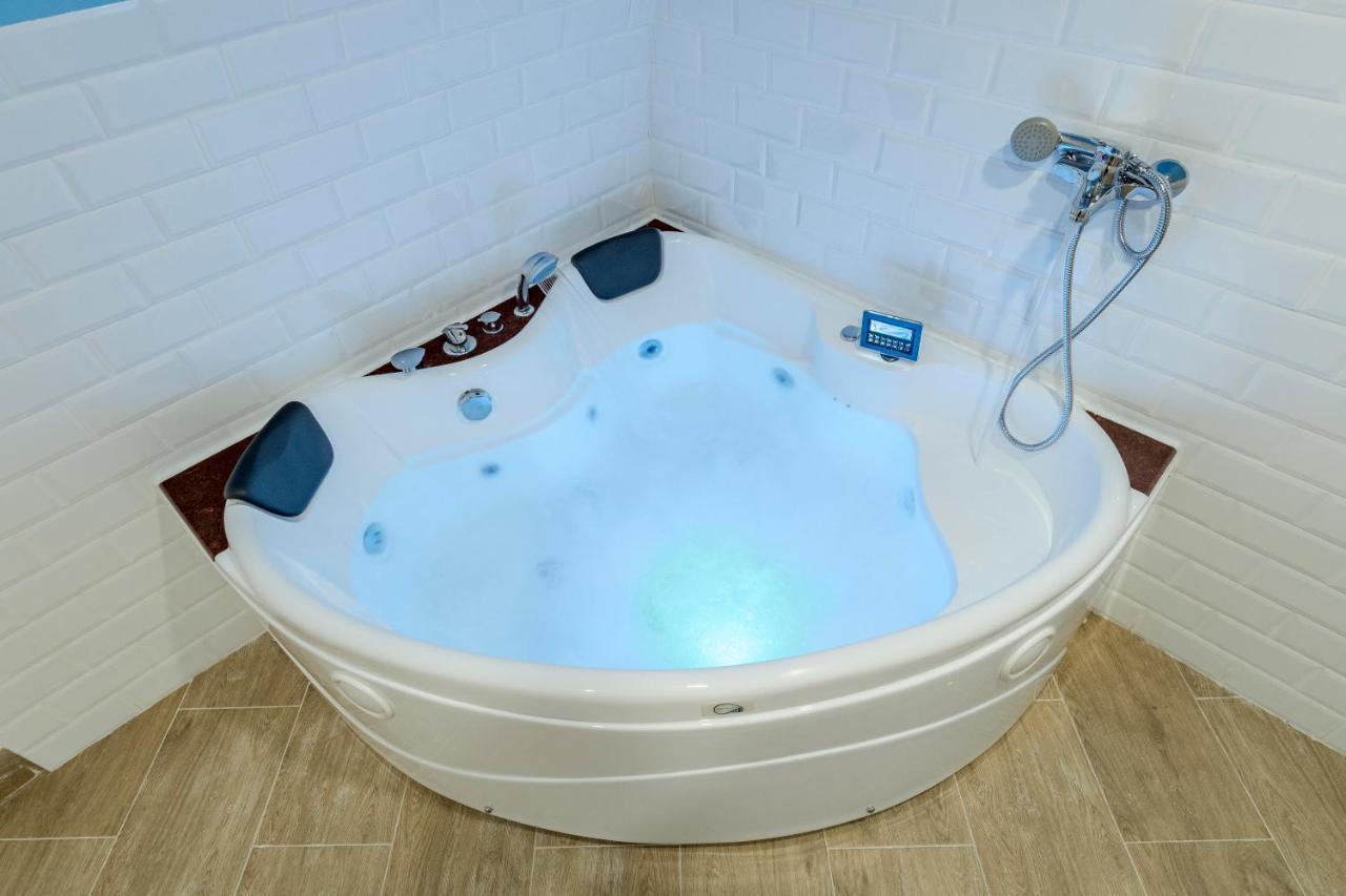 El Triangulo Del Arte - Jacuzzi Apartment Madrid Exterior photo