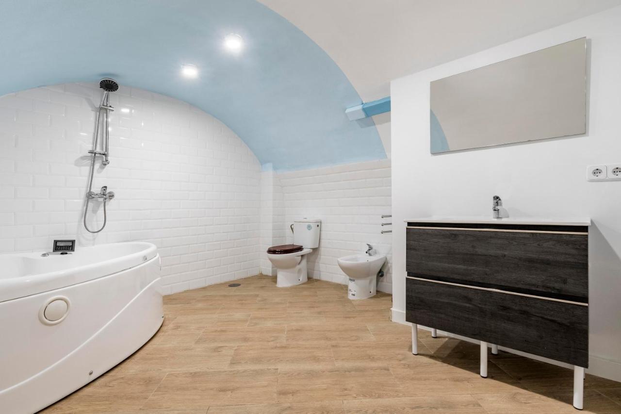 El Triangulo Del Arte - Jacuzzi Apartment Madrid Exterior photo